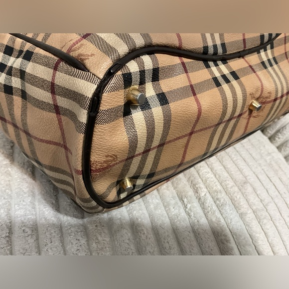 Burberry bags - Picture 6 of 16